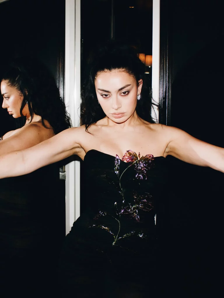 nuevo lanzamiento Charli XCX